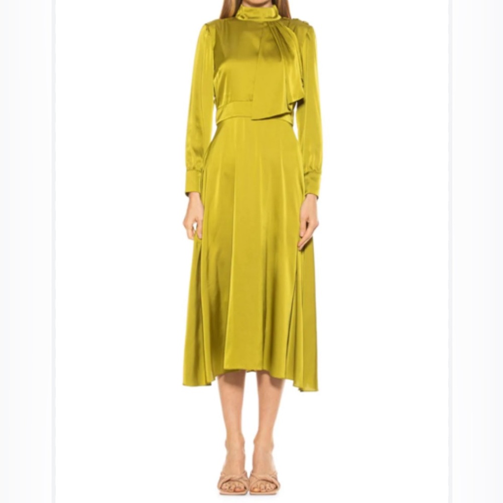 ALEXIA ADMOR
Brooklyn Satin Fit-&-Flare Midi Dress